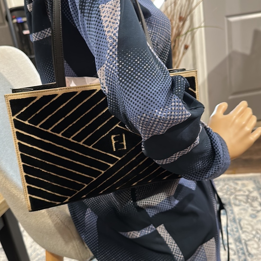 đĽ Fendi Snake-skin & Velvet-Canvas Shoulder Bag đĽ - Picture 7 of 17